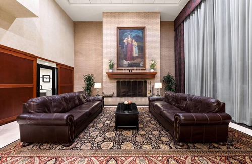 North Little Rock Hotel | Wyndham Riverfront Little Rock