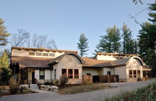 Lake Delton Condo | Wyndham Sundara Resort | 3BR/3BA King Pres Suite