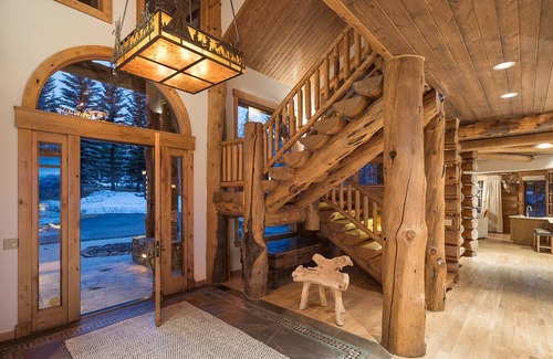 Wilson Villa | Wyoming style villa located near Wilson, with expansive Snake River views.