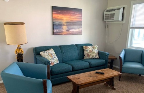 West Ocean City Cabin | X-Large, 2Br Poolside Cabin! Perfect for Family Vacation!