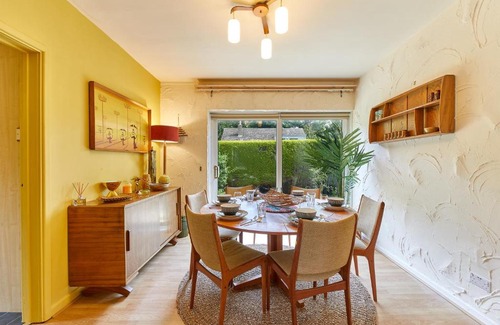 Beadnell House | Xanadu: Stylish Family Home by the Pub and Beach