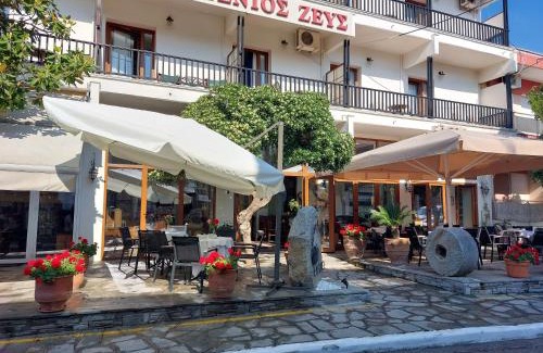 Ouranoupoli Hotel | Xenios Zeus