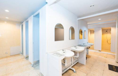 Ploenchit Apartment | XX Mitr INN Sukhumvit 2 - BTS Nana มิตร อินน์ สุขุมวิทซอย 2 บีทีเอส นานา