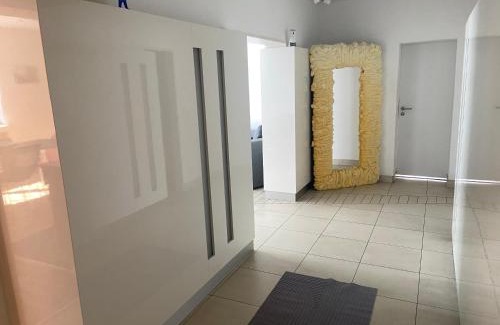 Altstadt-Nord Apartment | XXL-Cologne Cathedral Apartment