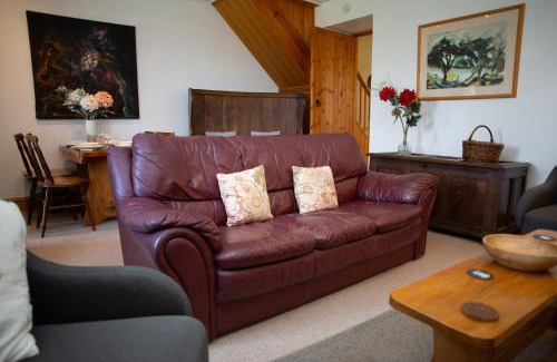 Goodwick House | Y Bwthyn Fishguard