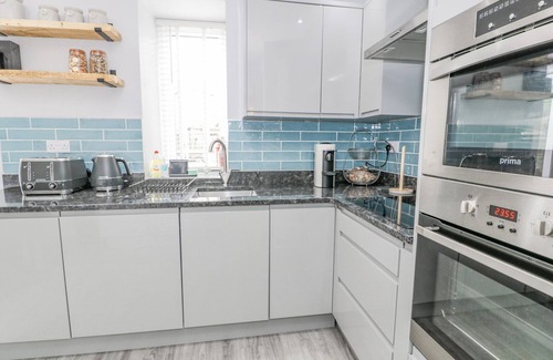 Llanbedr House | Y BWTHYN, pet friendly, character holiday cottage in Llanbedr