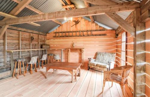 Pontfadog House | Y Caban