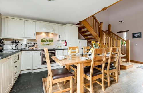 Kidwelly House | Y Felin is ideally situated to explore Carmarthenshire's beaches and castles.
