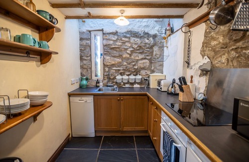 Rhyd-y-clafdy Cottage | Y Granor - sleeps 4 guests in 2 bedrooms