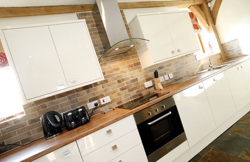 Llanrhidian Higher House | Y Llaethdy - Luxury Barn Conversion at Tir-Cethin Farm on The Gower