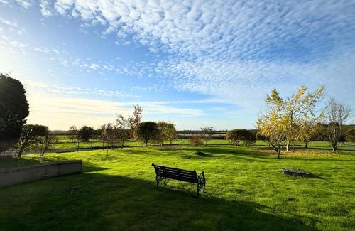 Stratford-upon-Avon House | Y-Not House - Double Rooms with Private Bathroom