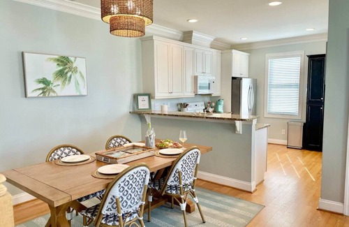 Southport House | ☆Yacht Basin Getaway☆ Walk To The Waterfront, Provision Company, Fishy Fishy