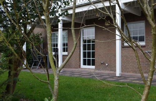 Wangerland House | Yacht in the ship house Comfortable holiday residence
