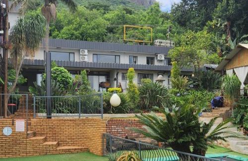 Schoemansville House | Yacht View Lodge