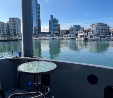 Southampton City Centre Boat Rental | YACHT "X" - 44 FOOT MODERN YACHT ON 5 STAR OCEAN VILLAGE MARINA - minutes away from city centre and cruise terminals, Free parking ,SPA package available!