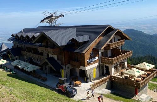 Rasnov Hotel | Yager Chalet