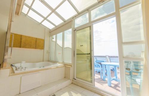 Sail Rock Beach House | Yake Homestay