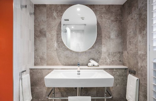 Orange Hotel | Yallungah Boutique Hotel by Travellers