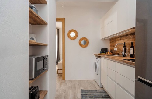 Agia Anna Apartment | Yara Apt 40m from the Beach Jacuzzi & Rooftop