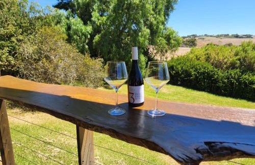 Encounter Bay Apartment | Yaringa Cottage, ultimate entertainer!