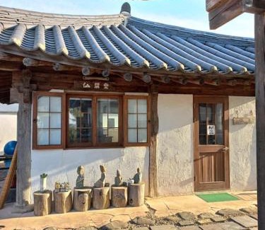 Gyeongju House | Yasun Gallery