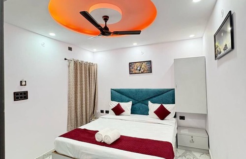 Varanasi Hotel | Yatri Nivas By Sarvjeet Foundation