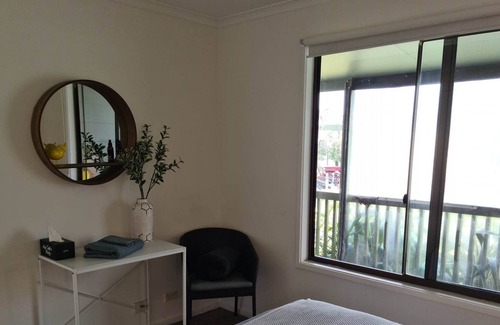 Woolsthorpe Cottage | Yawnoc Cottage - Country Stay Woolsthorpe