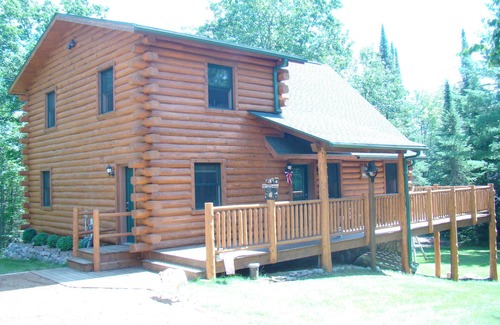Pickerel Cabin | Year-round cabin, wooded riverfront on Lily River, WiFi, Central A/C, ATV Trails