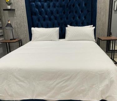 Emfuleni Bed & Breakfast | Yello guest house