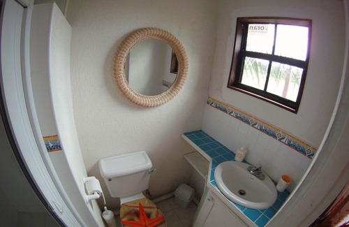 Silver Sands Hotel | Yellow Bird Apartment