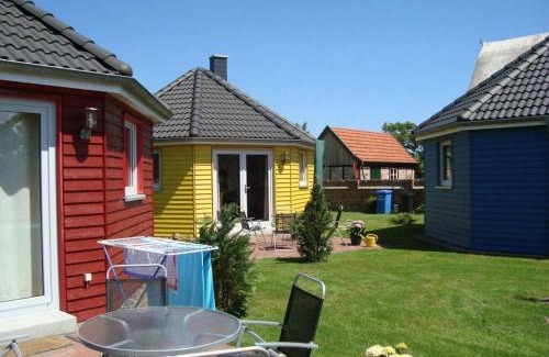 Boergerende-Rethwisch House | Yellow - Peter's Modern Retreat