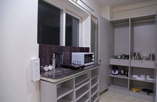 Serilingampally Hotel | Yendluri S Abode