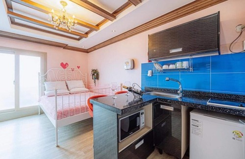 Yeongdeok House | Yeongdeok Sunshine Pension