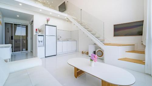 Dolsan-eup House | Yeosu Nukim Poolvilla
