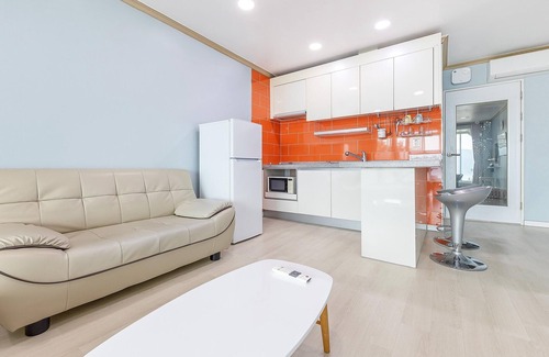 Dolsan-eup House | Yeosu Seuteimeong