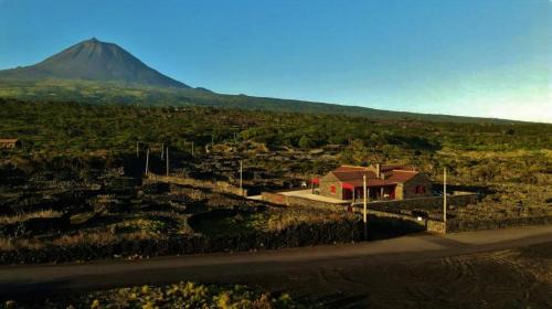 Sao Roque do Pico Villa | Yes Pico - By the Sea "Casa 3 Vistas"