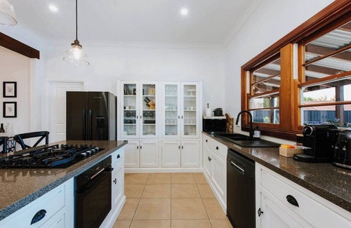 Central Mudgee House | Yirawulin Best Location for Your Mudgee Experience