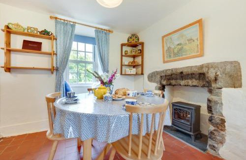 Garndolbenmaen House | Ynys Pandy