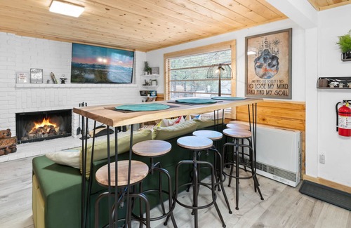 Sugarloaf Cabin | Yoda Maple Cabin- Awesome cabin with great amenities, you can feel the warmth of this charming cabin