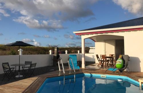 Le Moule House | YOLANDA HIBISCUS