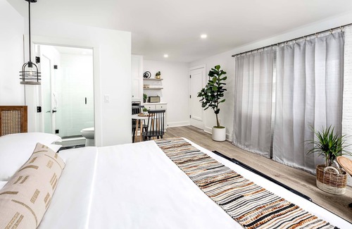 York Beach Hotel | York Beach Surf Club