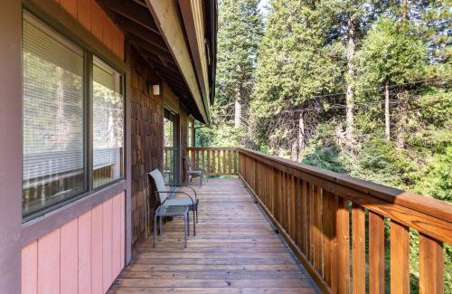 Fish Camp House | Yosemite Big Rock Cabin