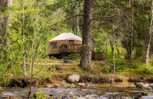 Harden Flat Resort | Yosemite Lakes River Yurt 21