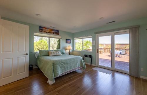 Mariposa House | Yosemite Mountaintop Retreat on 100 acres, 2 Homes, 2 hot tubs, pool