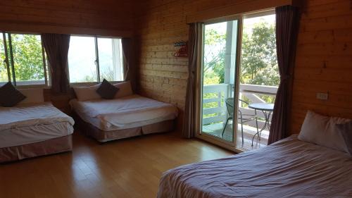 Ren'ai House | Yosemite Park B&B