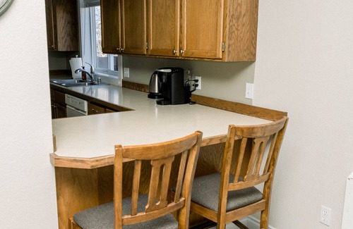 Helena House | You and Fido welcome here!