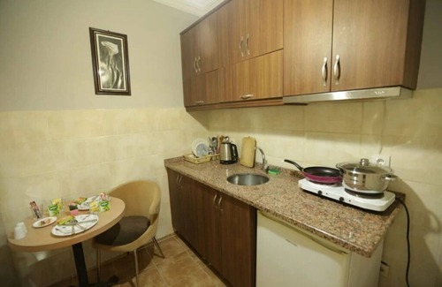 Gumussuyu Mahallesi House | You can feel like your home clean quite and safe