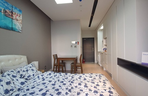 Sokcho Hotel | You can see City View, Seoraksan View, and Cheongcho Lake View
