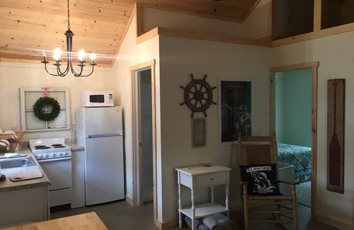 Geneva-on-the-Lake Cottage | You can see the "Famous GOTL Strip" from our front Yard!