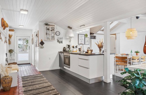 Brovst House | You can spend your vacation here in the old vacation home area of Tranum Strand.